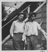 Jacques et Pierre Prévert sur le tournage de "Le Soleil a toujours raison" de Pierre Billon, 1942